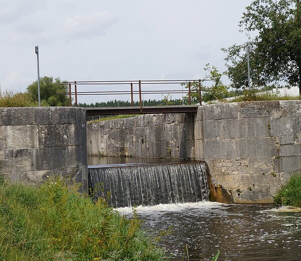 Blick auf die Schleuse 29 von Unterwasser