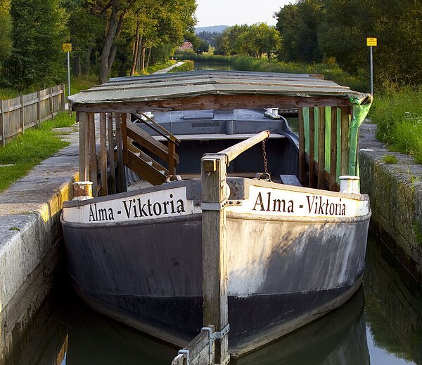 Die Alma - Viktoria ist ein noch erhaltener originaler Lastkarn.