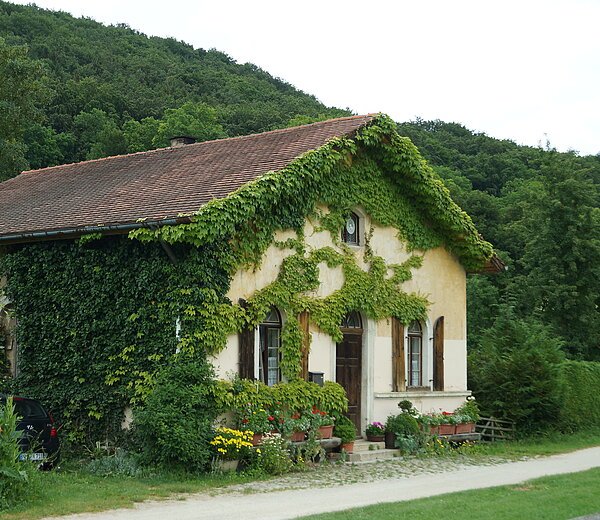 Blick auf das Schleusenwärterhaus der Schleuse 12 bei Dietfurt