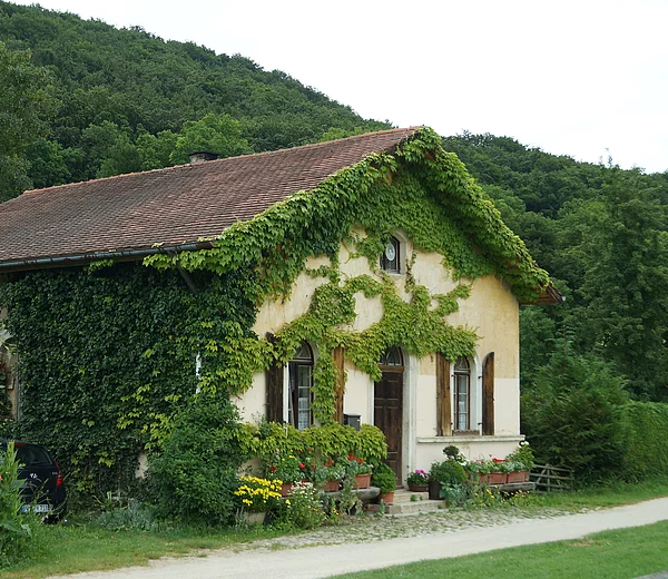 Blick auf das Schleusenwärterhaus der Schleuse 12 bei Dietfurt