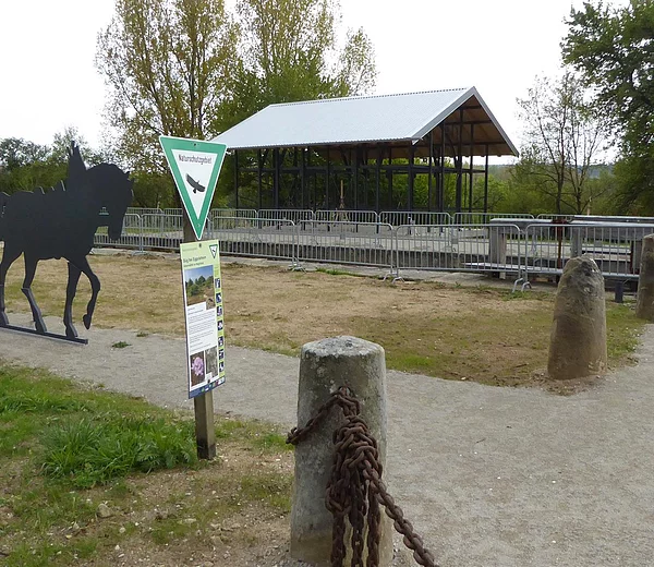 Figuren bei der Schleuse 94 in Eggolsheim