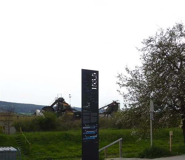 Stele zur Schleuse 94 in Eggolsheim