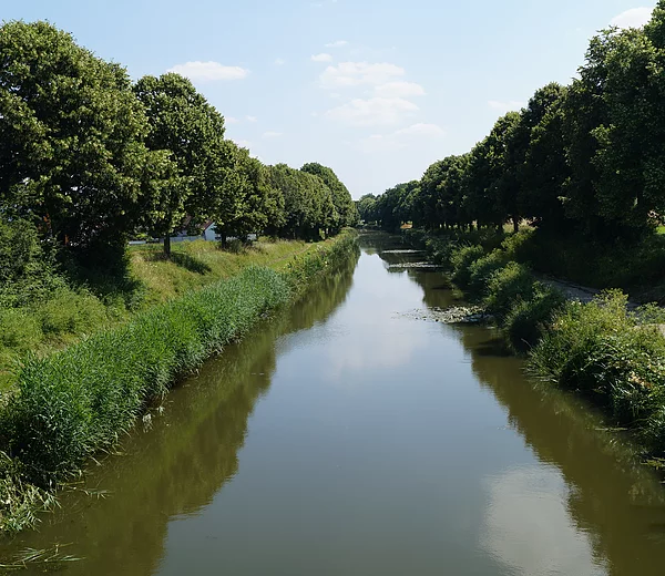 LDM-Kanal bei Berg, Blick von der Roethbruecke Richtung Norden