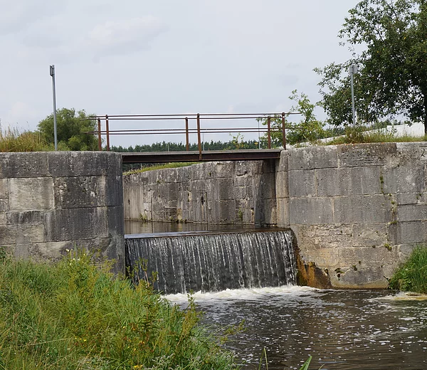 Blick auf die Schleuse 29 von Unterwasser