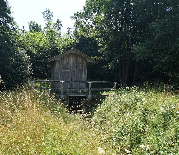 Kettenbacher Leitgraben des LDM-Kanals, Schuetzenhaus