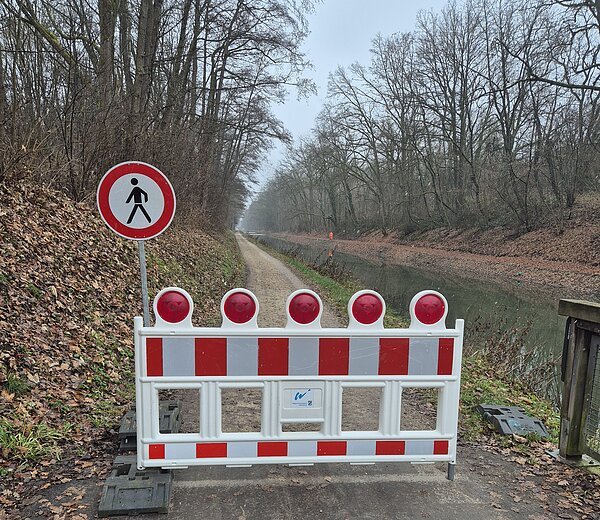 Sperrung Rad- und Fußweg am LDM-Kanal in Neumarkt auf Höhe derBogenbrücke