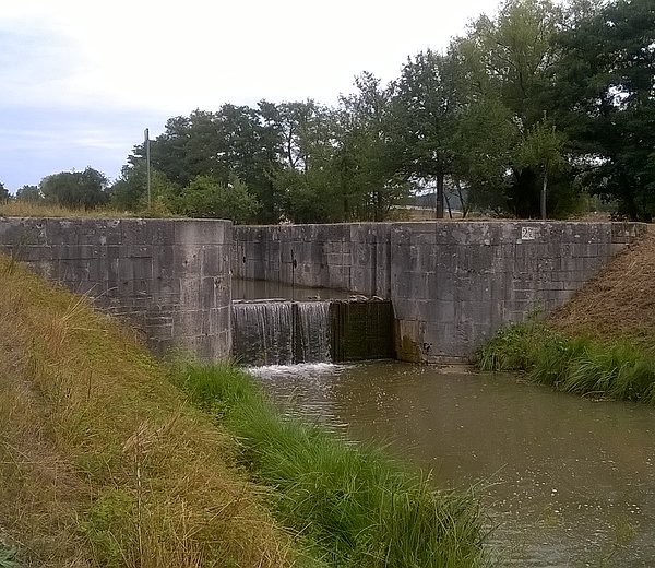 An Schleuse 27 bei Mühlhausen sind keine Schleusentore mehr vorhanden.